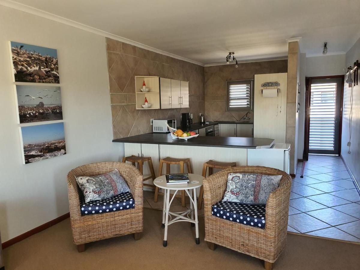Albatross Guesthouse Langebaan Esterno foto