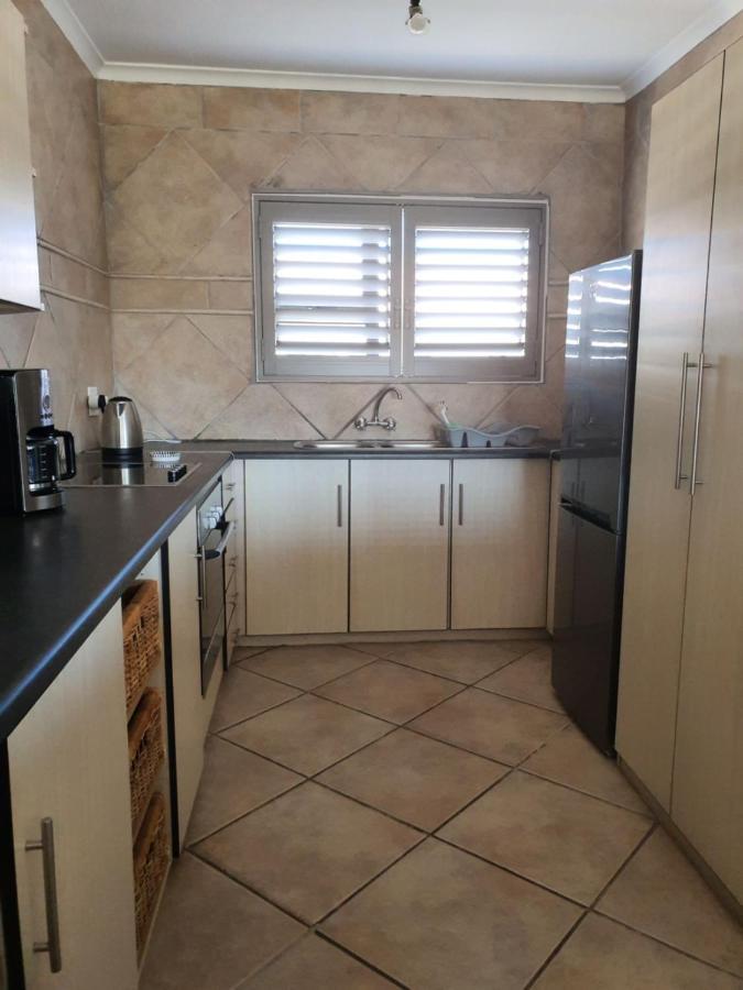 Albatross Guesthouse Langebaan Esterno foto