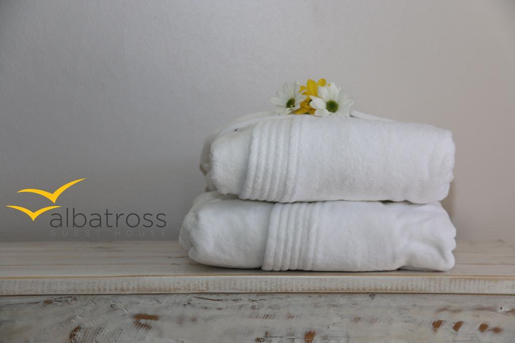 Albatross Guesthouse Langebaan Esterno foto