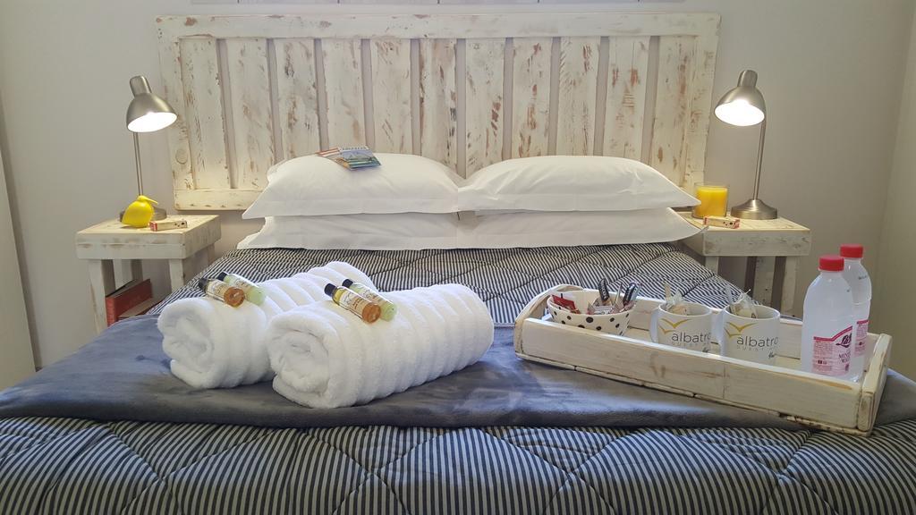 Albatross Guesthouse Langebaan Esterno foto