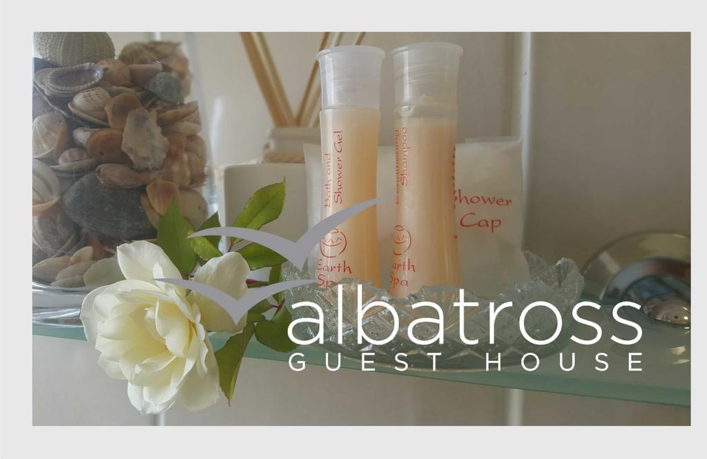 Albatross Guesthouse Langebaan Esterno foto