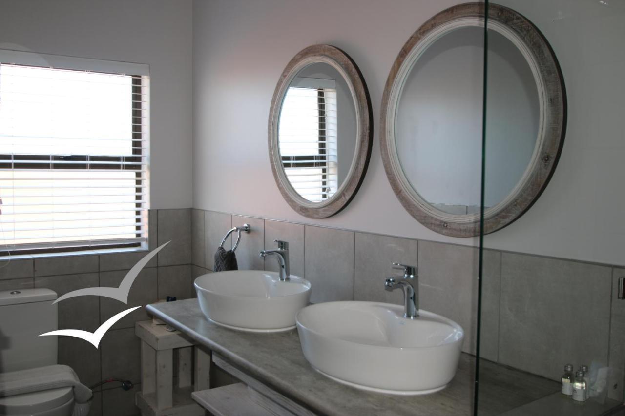 Albatross Guesthouse Langebaan Esterno foto